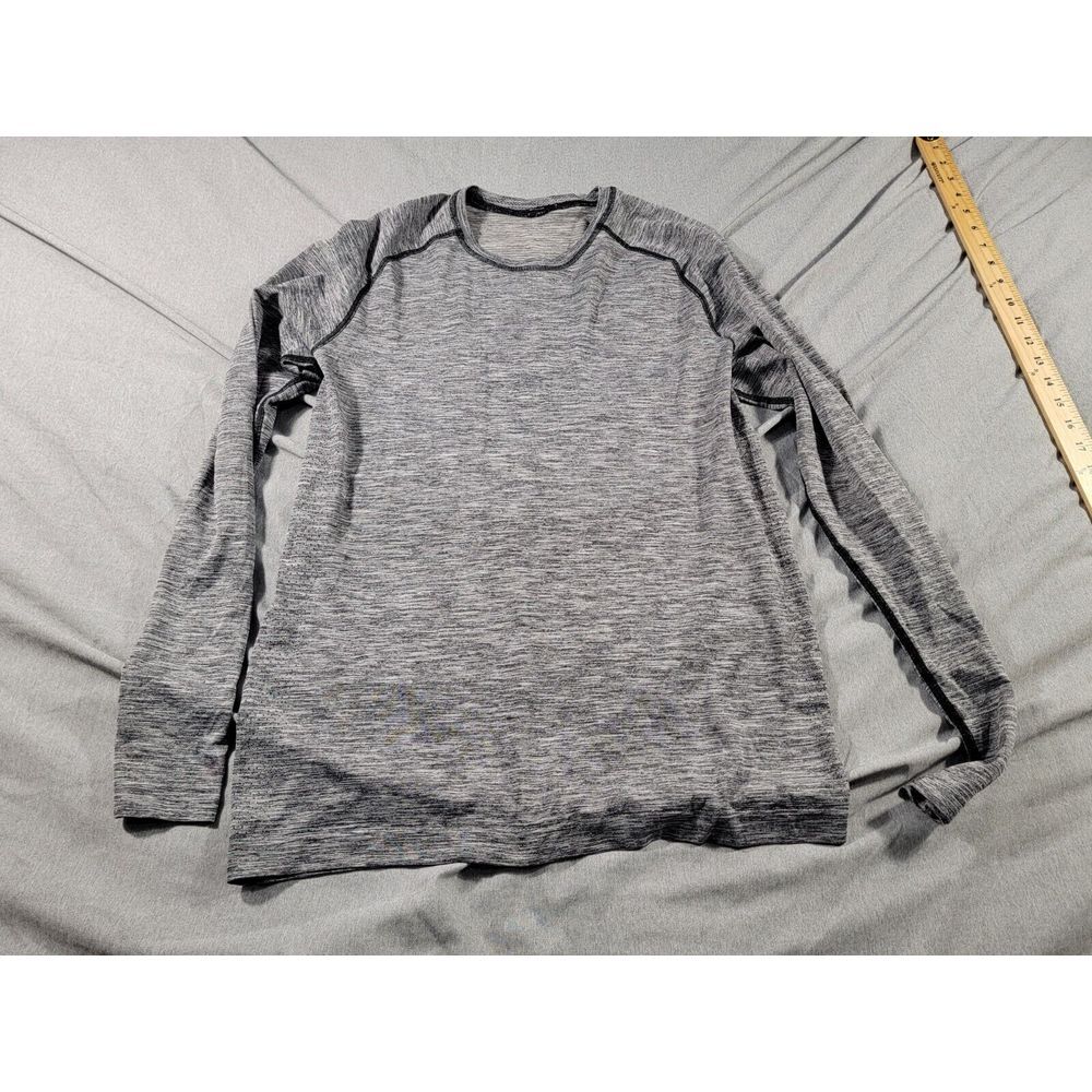 Lululemon Shirt Mens Medium Heathered Gray Metal Vent Tech Stretch Casual